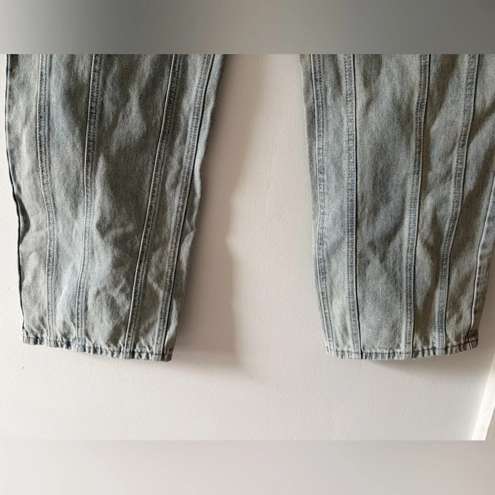 NWT White Fox Did You Miss Me Mid Rise Straight Leg Denim Size Medium Acid Wash - Picture 9 of 16